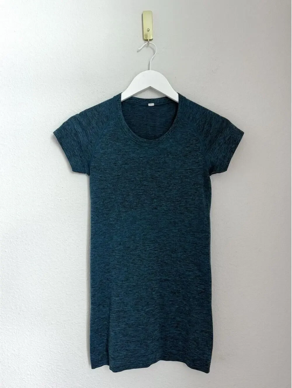 Lululemon Women‎ Bermuda Teal Black Mandala Swiftly Speed Short Sleeve Shirt 4